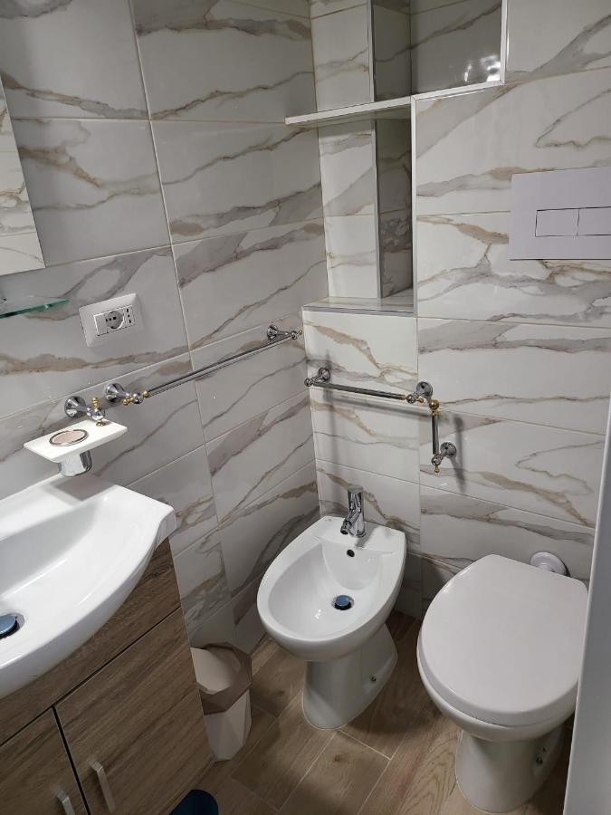 Apartment Gio' House *